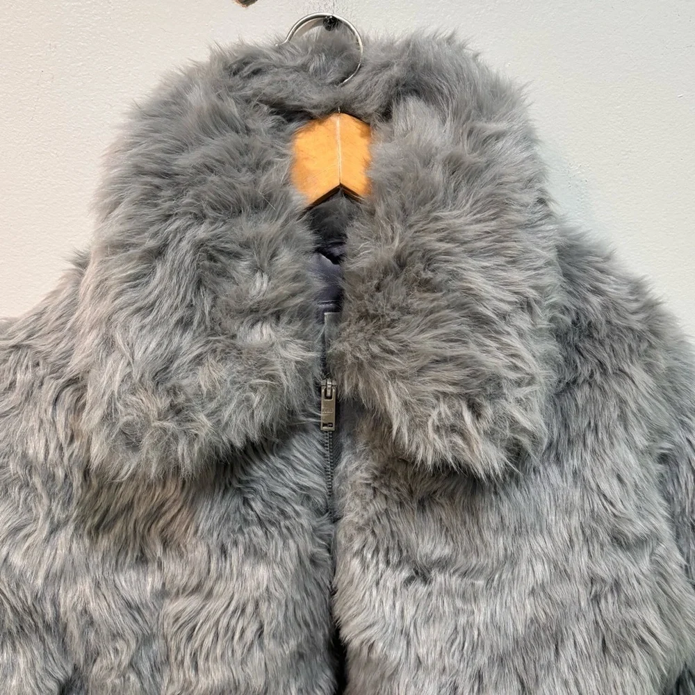 Abercombie & Fitch Faux Fur Zip Up Classic Coat Jacket Women’s Size XS NEW